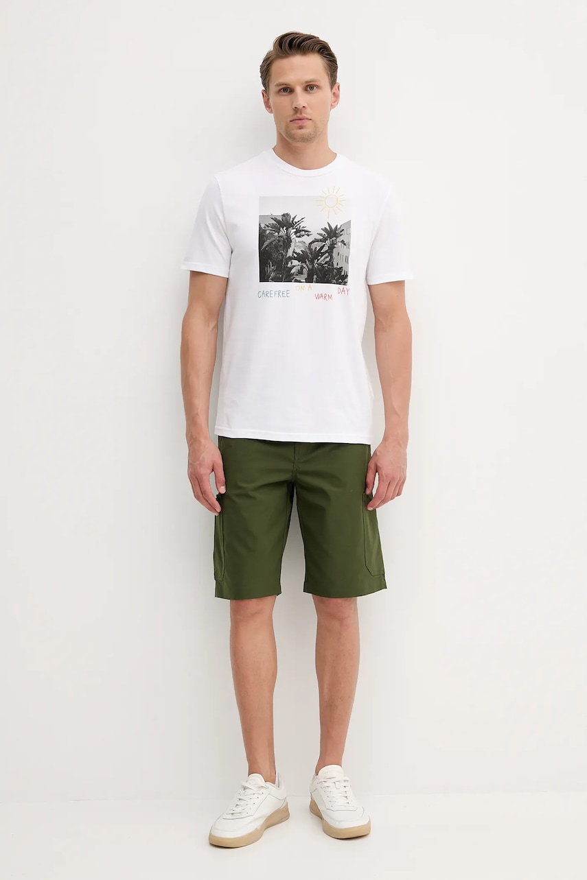 Шорты United Colors of Benetton цвет зелёный 4HKQU9012 Шорты United Colors of Benetton цвет зелёный 4HKQU9012