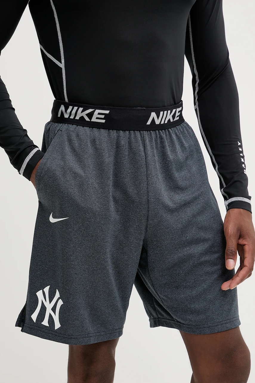 Nike pantaloni scurți de antrenament New York Yankees culoarea gri, 015E-11L5-NK-HVB