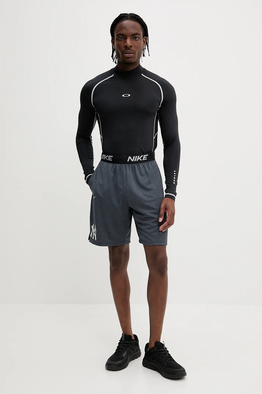 Тренировочные шорты Nike New York Yankees цвет серый 015E-11L5-NK-HVB Тренировочные шорты Nike New York Yankees цвет серый 015E-11L5-NK-HVB