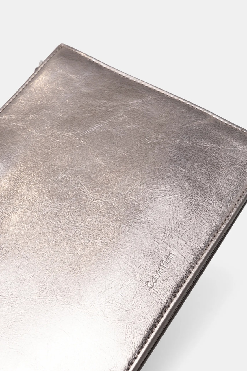 Τσάντα Calvin Klein χρώμα: ασημί, K60K612793 φωτογραφία