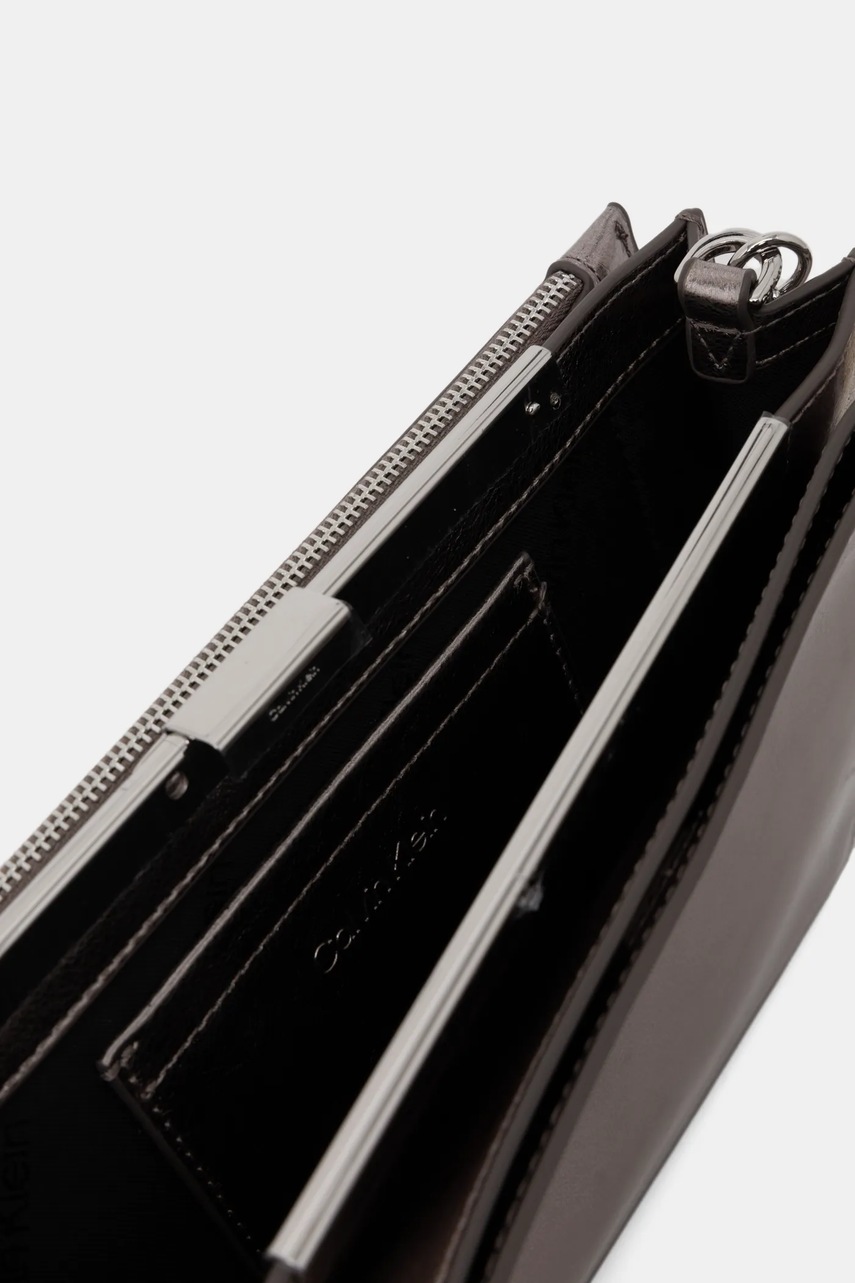 Τσάντα Calvin Klein χρώμα: ασημί, K60K612793 φωτογραφία