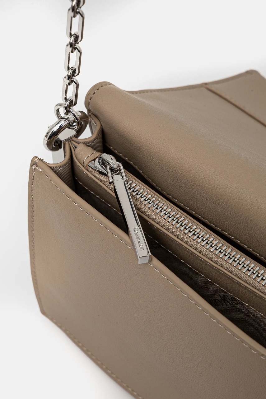 Τσάντα Calvin Klein χρώμα: μπεζ, K60K612806 φωτογραφία