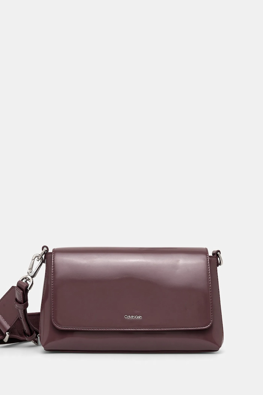 Levně Kabelka Calvin Klein vínová barva, K60K612885