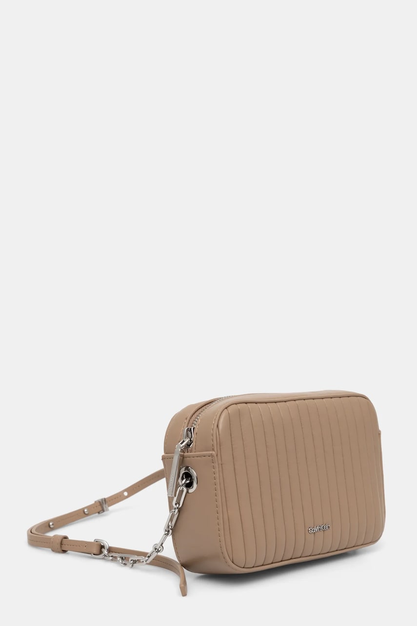 Сумочка Calvin Klein цвет бежевый K60K613078 Сумочка Calvin Klein цвет бежевый K60K613078