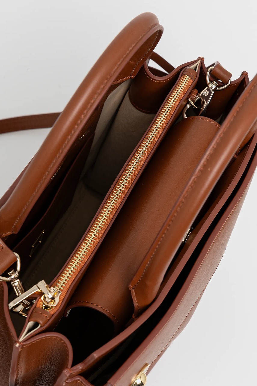 Δερμάτινη τσάντα Guess BIANCA χρώμα: καφέ, HWBIAA L5117 φωτογραφία