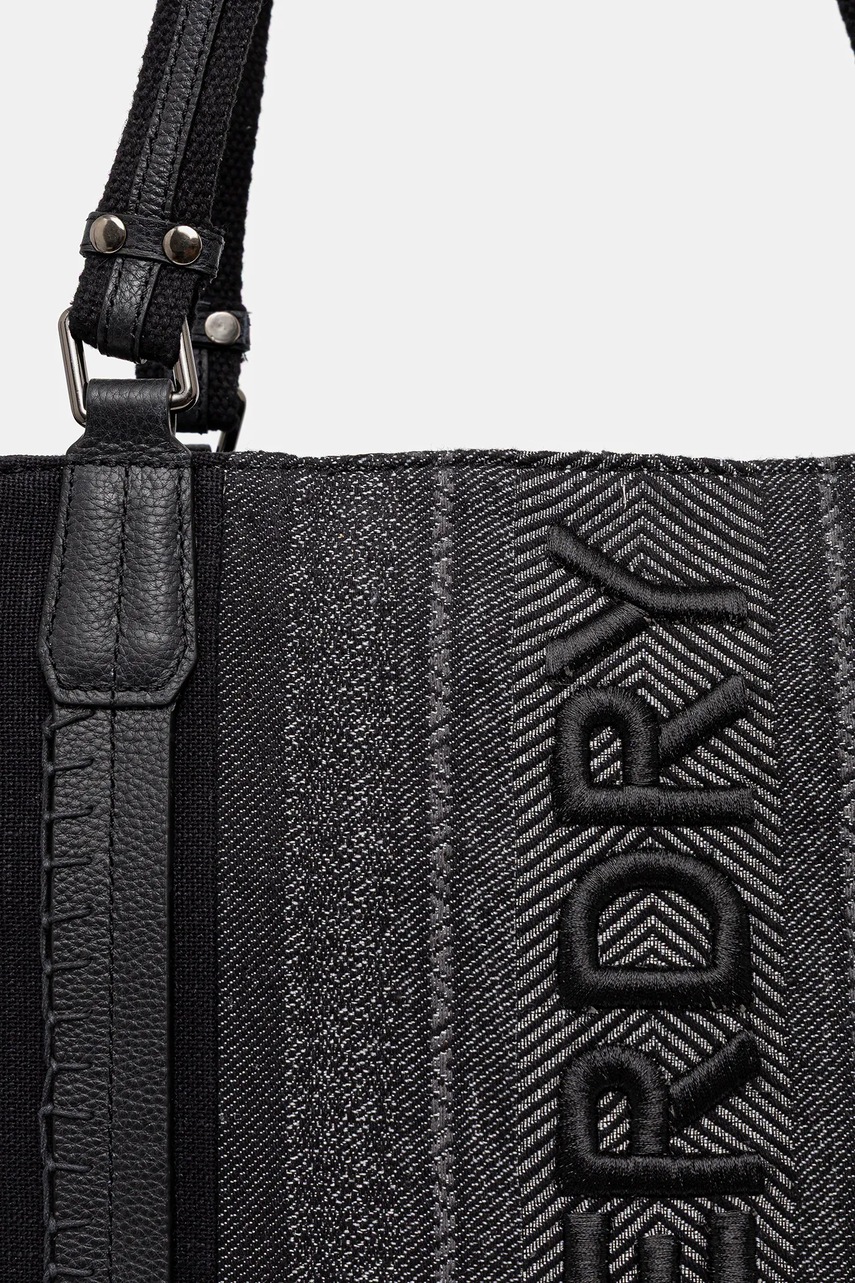 Superdry kézitáska fekete, W9110412A-02A termék 2. képe