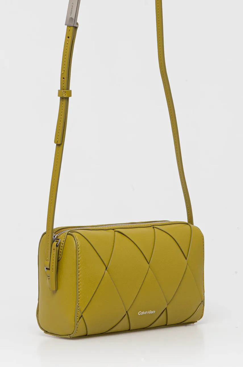 Сумочка Calvin Klein цвет зелёный K60K613002 Сумочка Calvin Klein цвет зелёный K60K613002