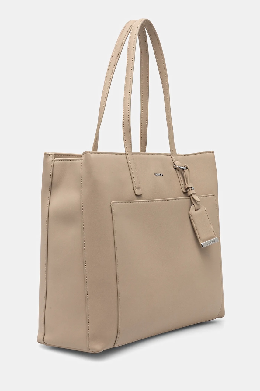 Сумочка Calvin Klein цвет бежевый K60K613019 Сумочка Calvin Klein цвет бежевый K60K613019