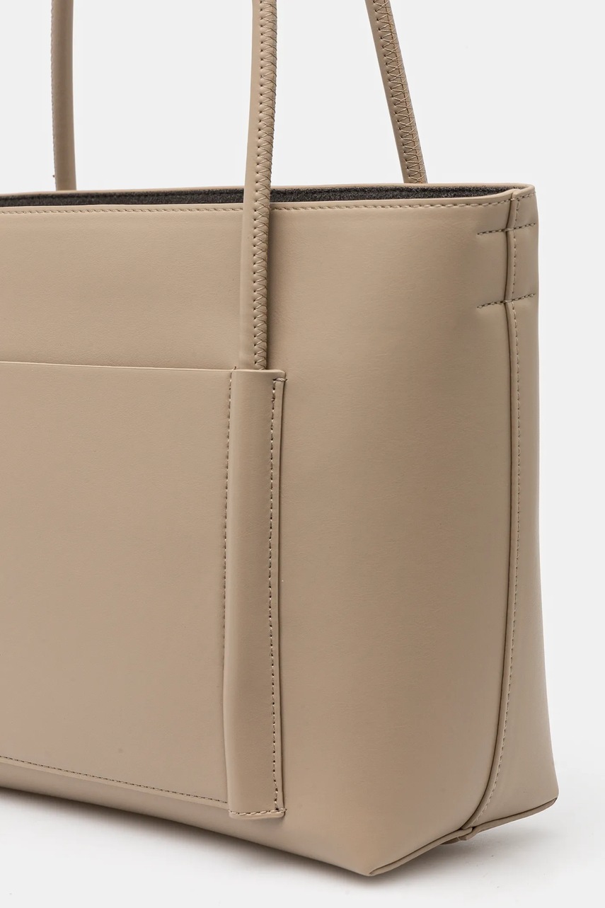 Τσάντα Calvin Klein χρώμα: μπεζ, K60K613110 φωτογραφία