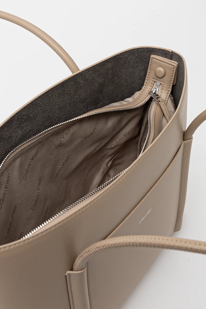 Τσάντα Calvin Klein χρώμα: μπεζ, K60K613110 φωτογραφία