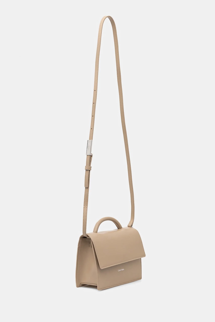 Сумочка Calvin Klein цвет бежевый K60K613162 Сумочка Calvin Klein цвет бежевый K60K613162