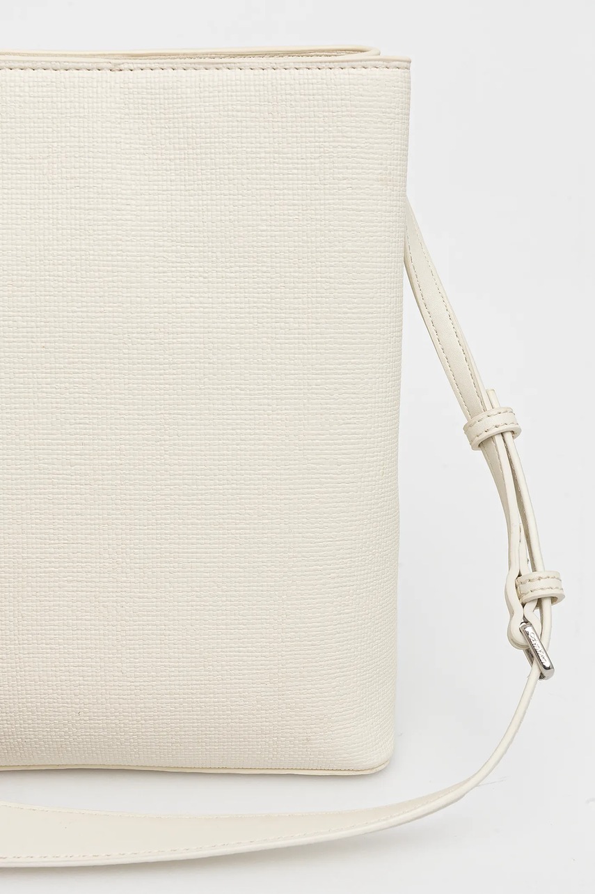 Τσάντα Calvin Klein χρώμα: μπεζ, K60K613179 φωτογραφία