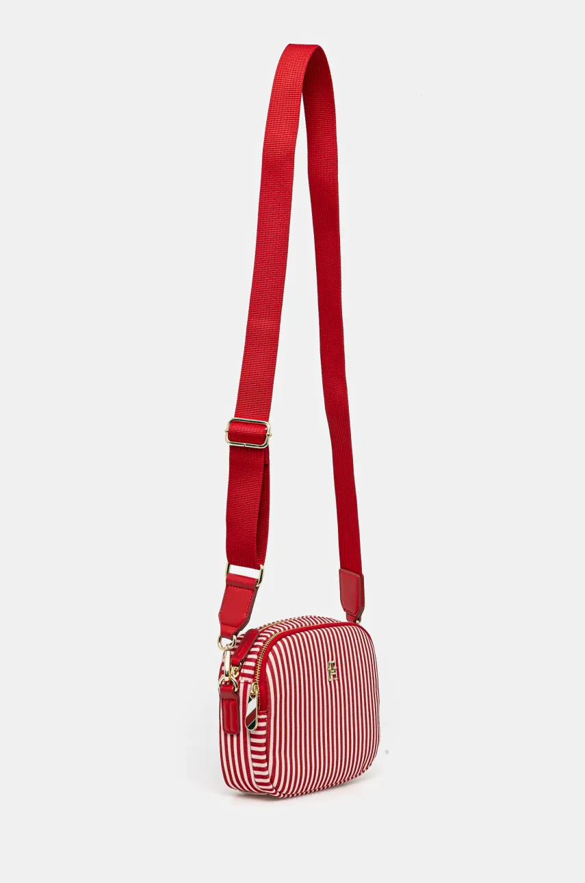 Сумочка Tommy Hilfiger цвет красный AW0AW17231 Сумочка Tommy Hilfiger цвет красный AW0AW17231