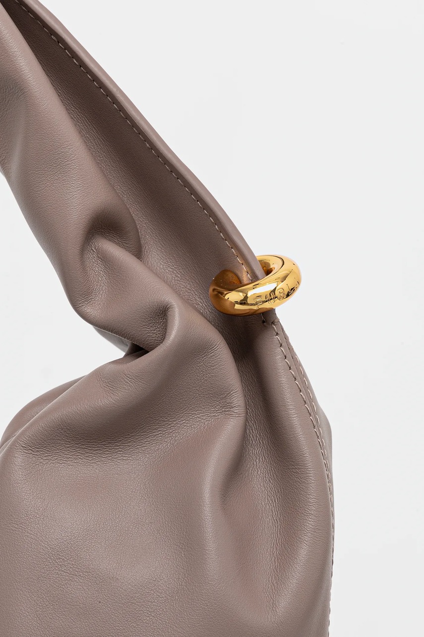 Δερμάτινη τσάντα Furla χρώμα: καφέ, WB01541.BX3168.MA2001002 φωτογραφία