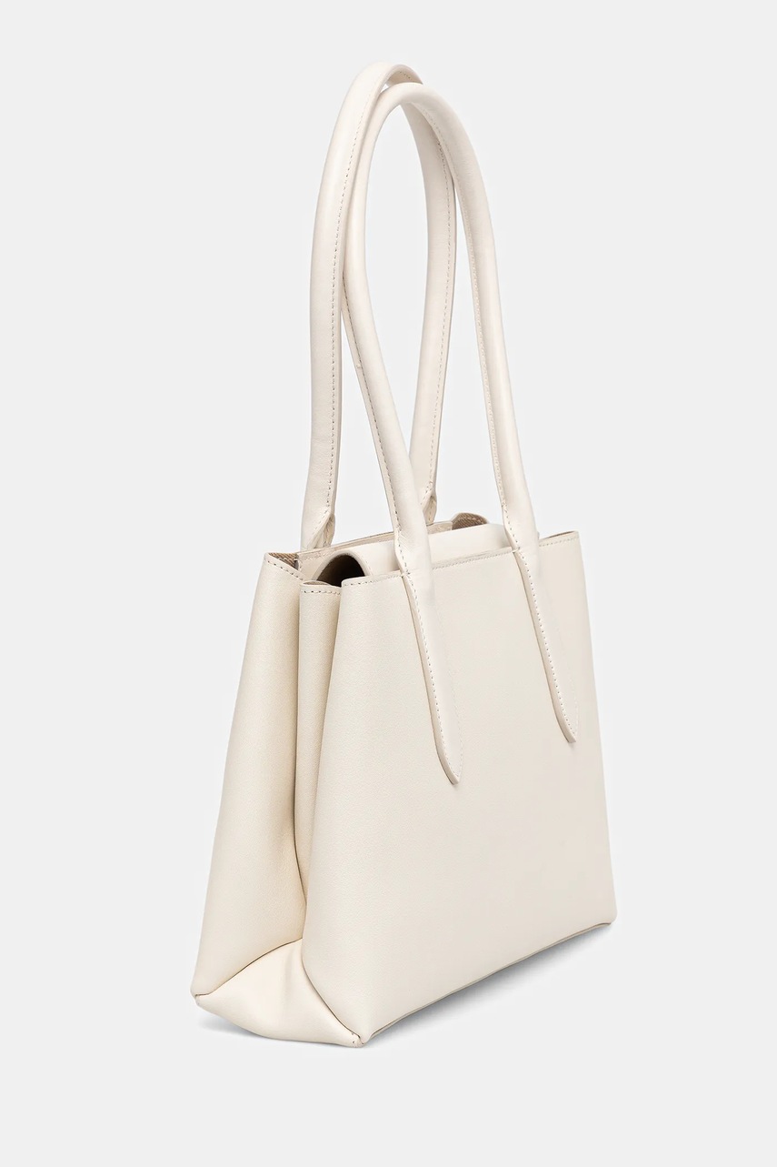 Кожаная сумочка Furla цвет бежевый WB01606.BX3169.3767S1007 Кожаная сумочка Furla цвет бежевый WB01606.BX3169.3767S1007