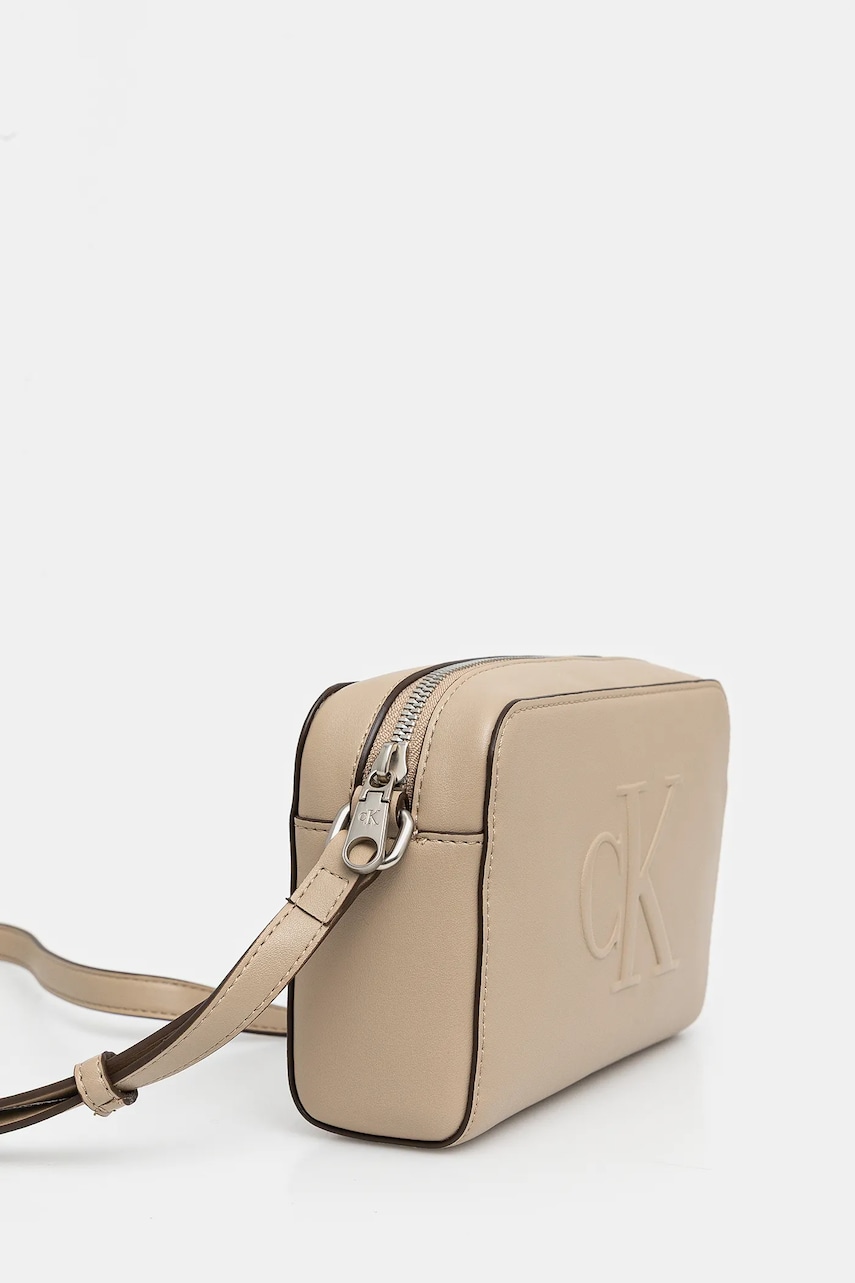 Сумочка Calvin Klein Jeans цвет бежевый LV04K3036G Сумочка Calvin Klein Jeans цвет бежевый LV04K3036G
