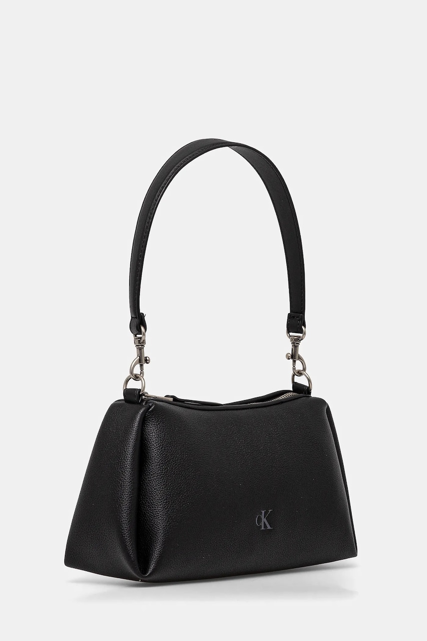 Сумочка Calvin Klein Jeans цвет чёрный LV04K3082G Сумочка Calvin Klein Jeans цвет чёрный LV04K3082G