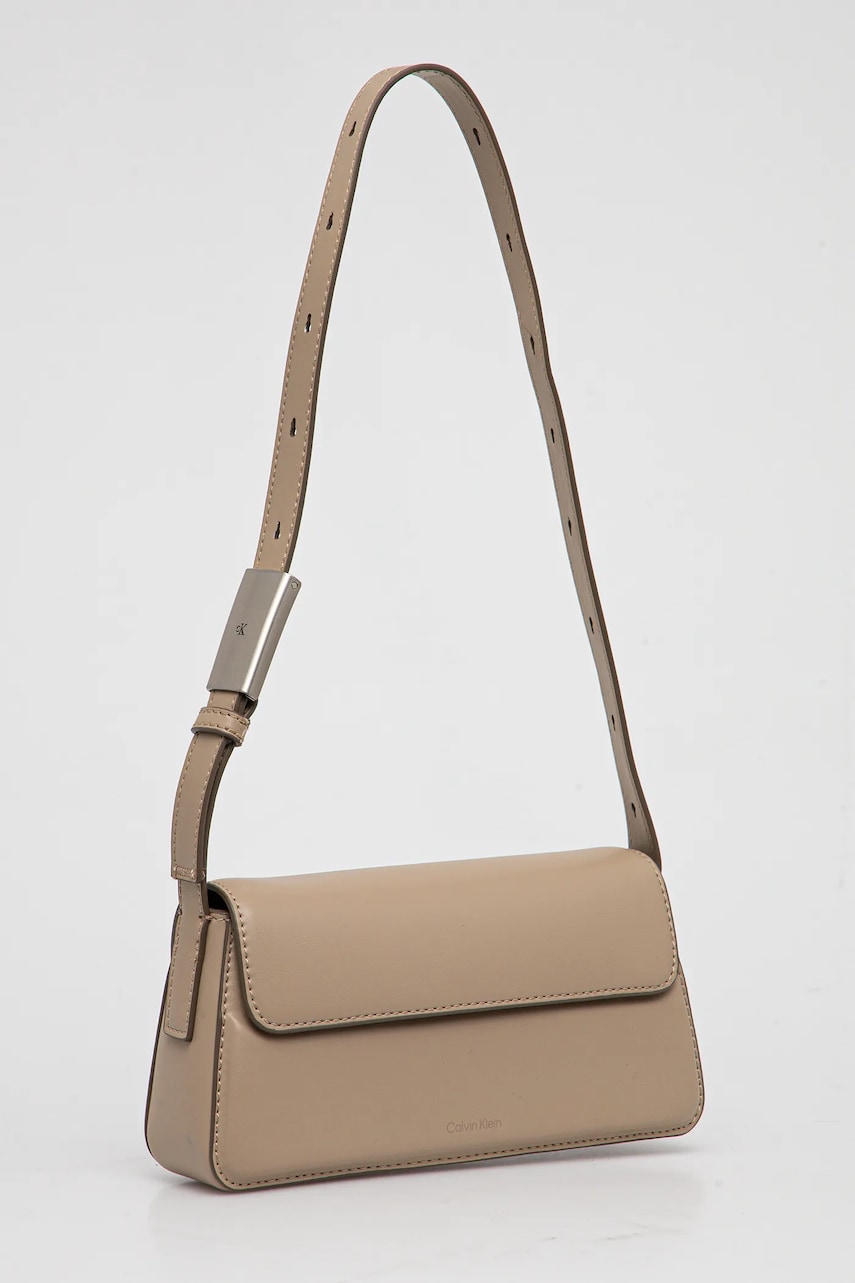 Сумочка Calvin Klein Jeans цвет бежевый LV04K3110G Сумочка Calvin Klein Jeans цвет бежевый LV04K3110G