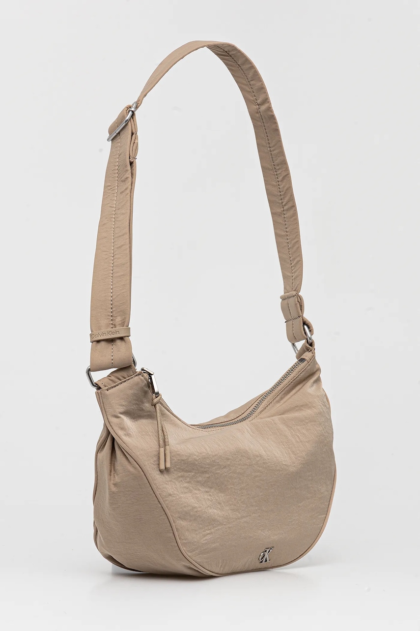 Сумочка Calvin Klein Jeans цвет бежевый LV04K3095G Сумочка Calvin Klein Jeans цвет бежевый LV04K3095G