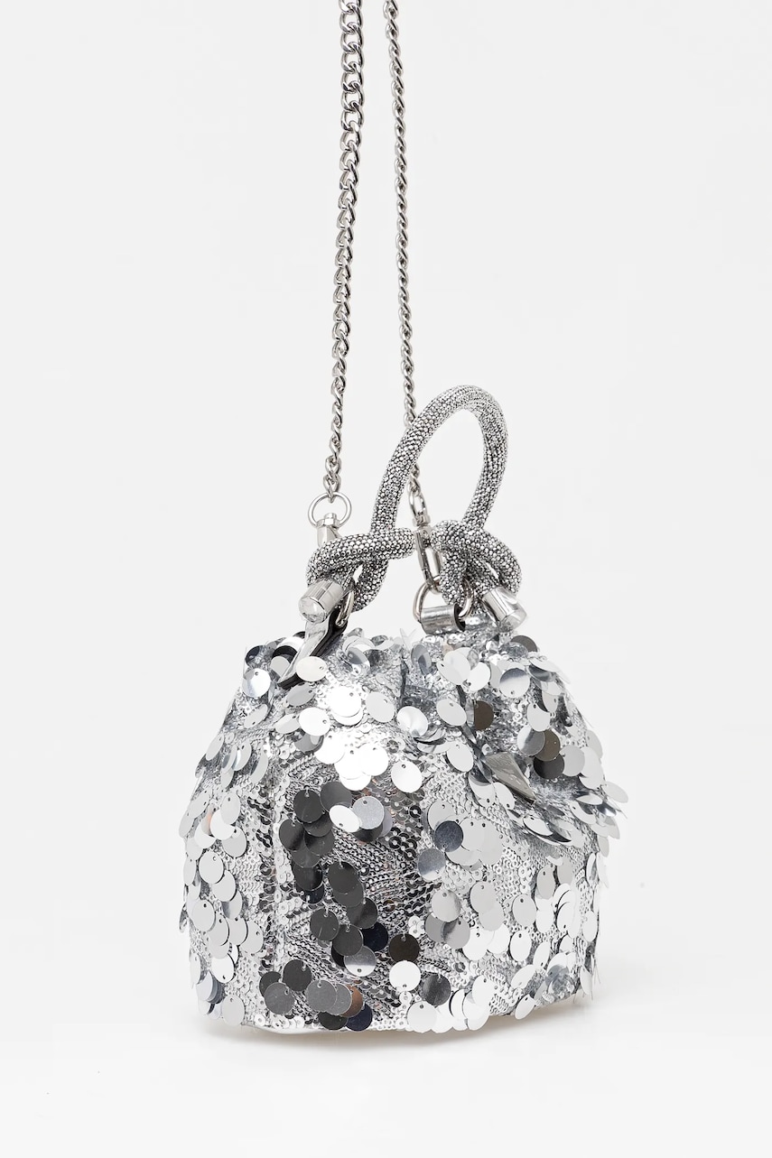 Сумочка Guess HOLIDAY цвет серебрянный HWEY95 38750 Сумочка Guess HOLIDAY цвет серебрянный HWEY95 38750