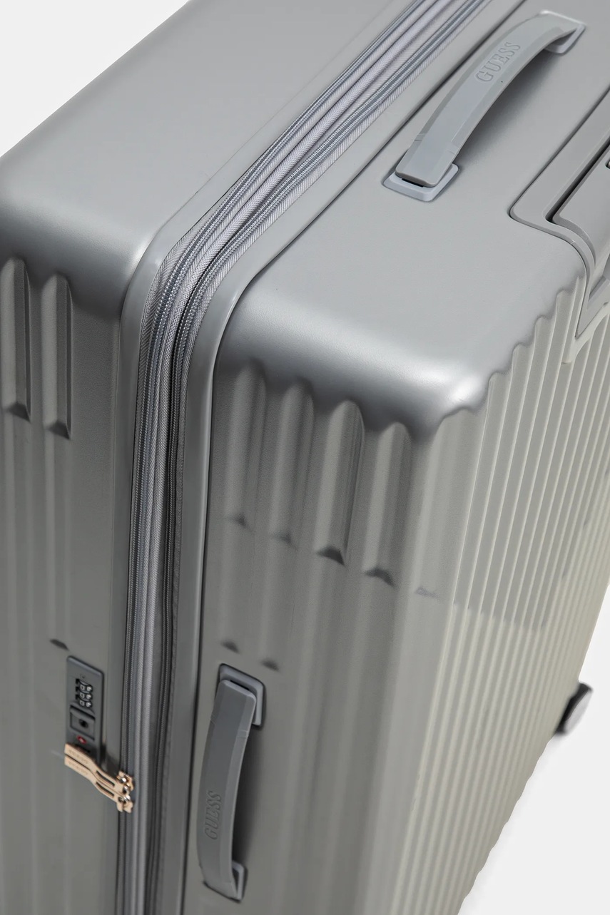 Βαλίτσα Guess χρώμα: ασημί, TWHN96 75988 φωτογραφία