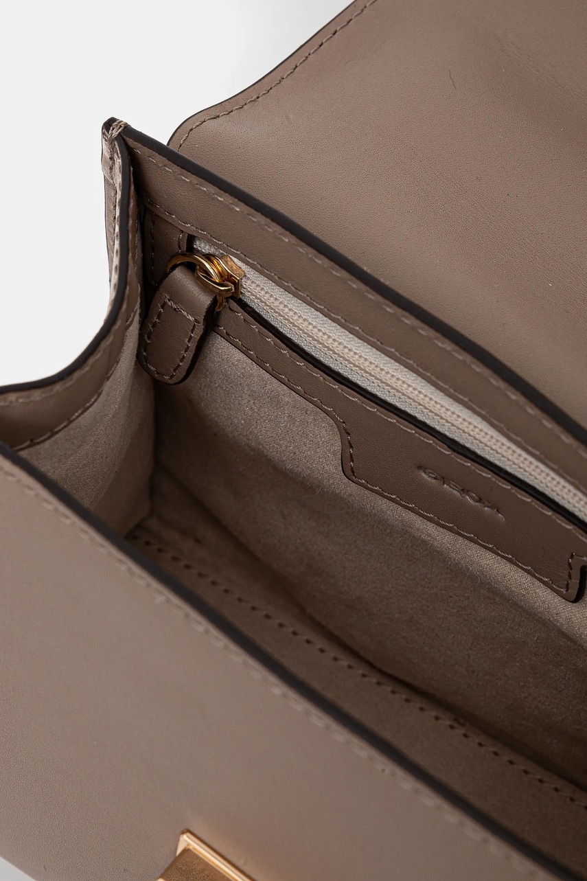 Δερμάτινη τσάντα Geox CICLAMINIA χρώμα: καφέ, D45K5A 00043 φωτογραφία