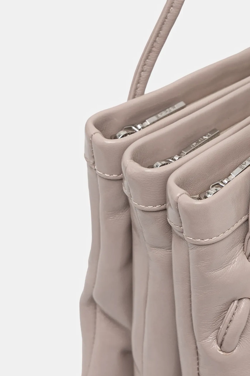 Δερμάτινη τσάντα By Far χρώμα: μπεζ, MWBSB057LL032GY024PL φωτογραφία