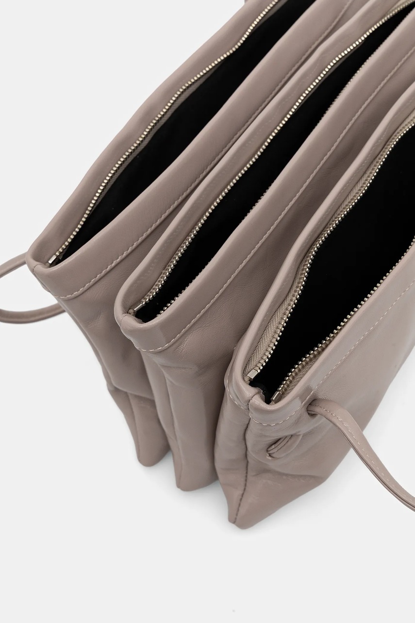 Δερμάτινη τσάντα By Far χρώμα: μπεζ, MWBSB057LL032GY024PL φωτογραφία