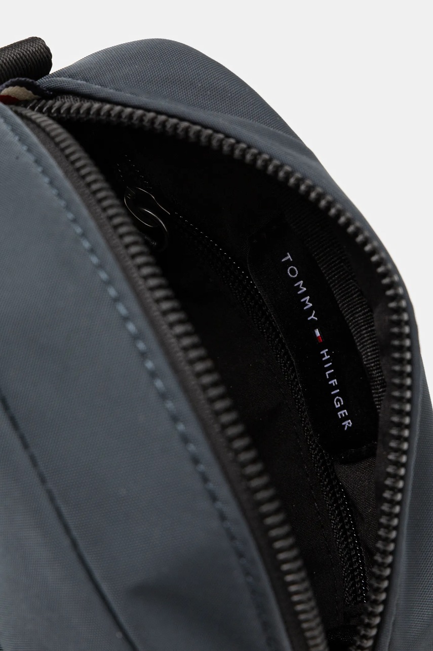 Σακίδιο Tommy Hilfiger χρώμα: γκρι, AM0AM13111 φωτογραφία