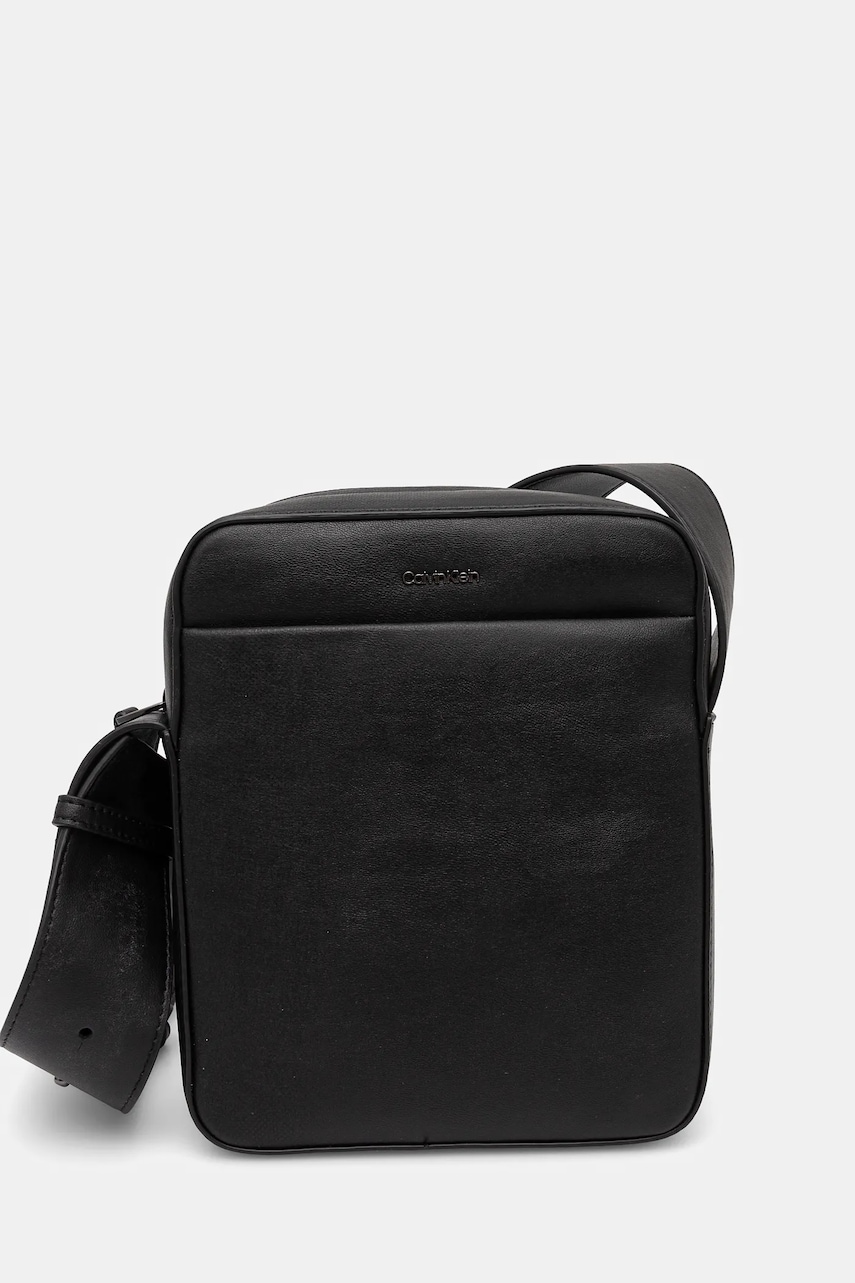 Levně Ledvinka Calvin Klein černá barva, K50K512755