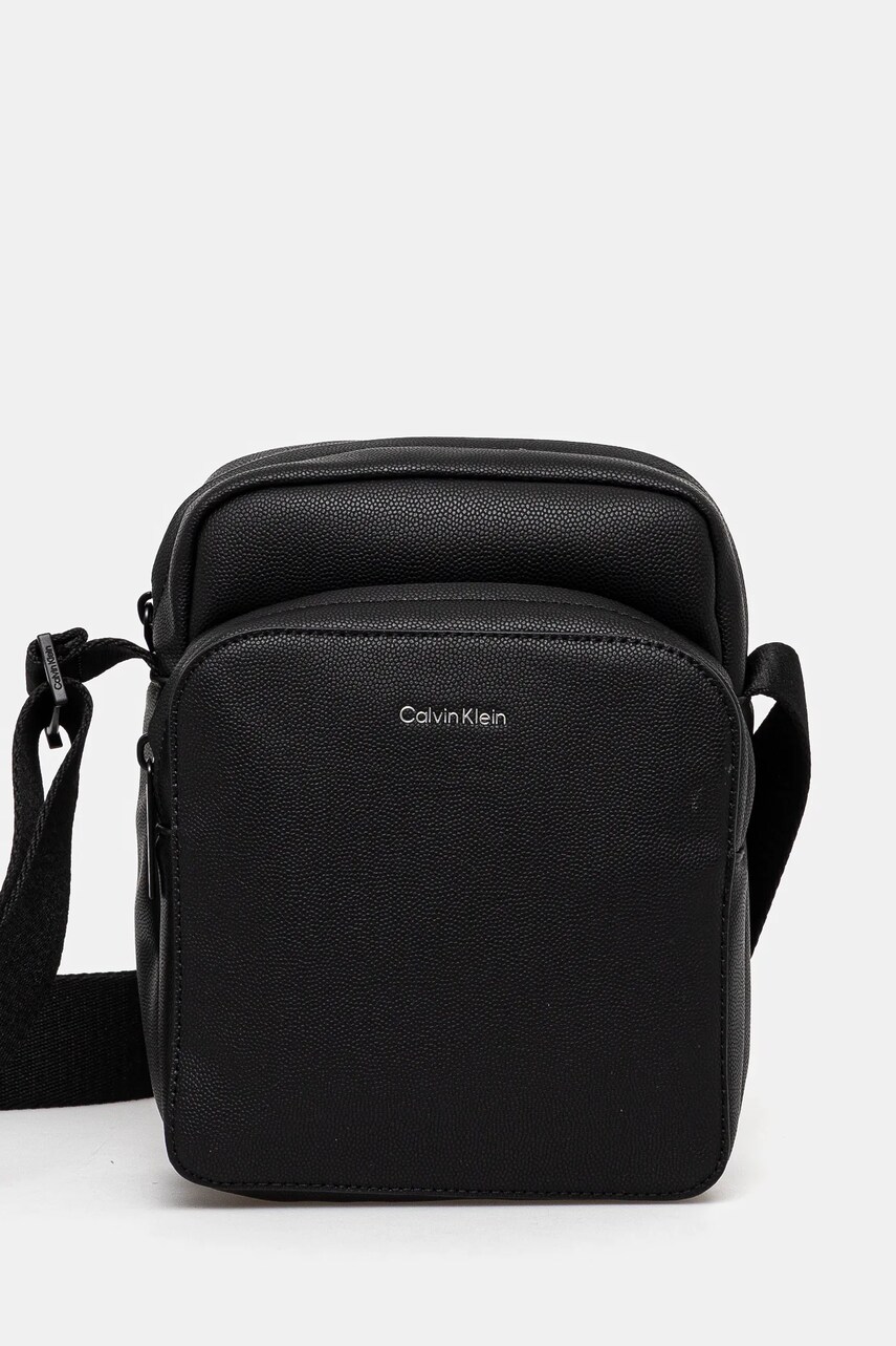 Levně Ledvinka Calvin Klein černá barva, K50K512763