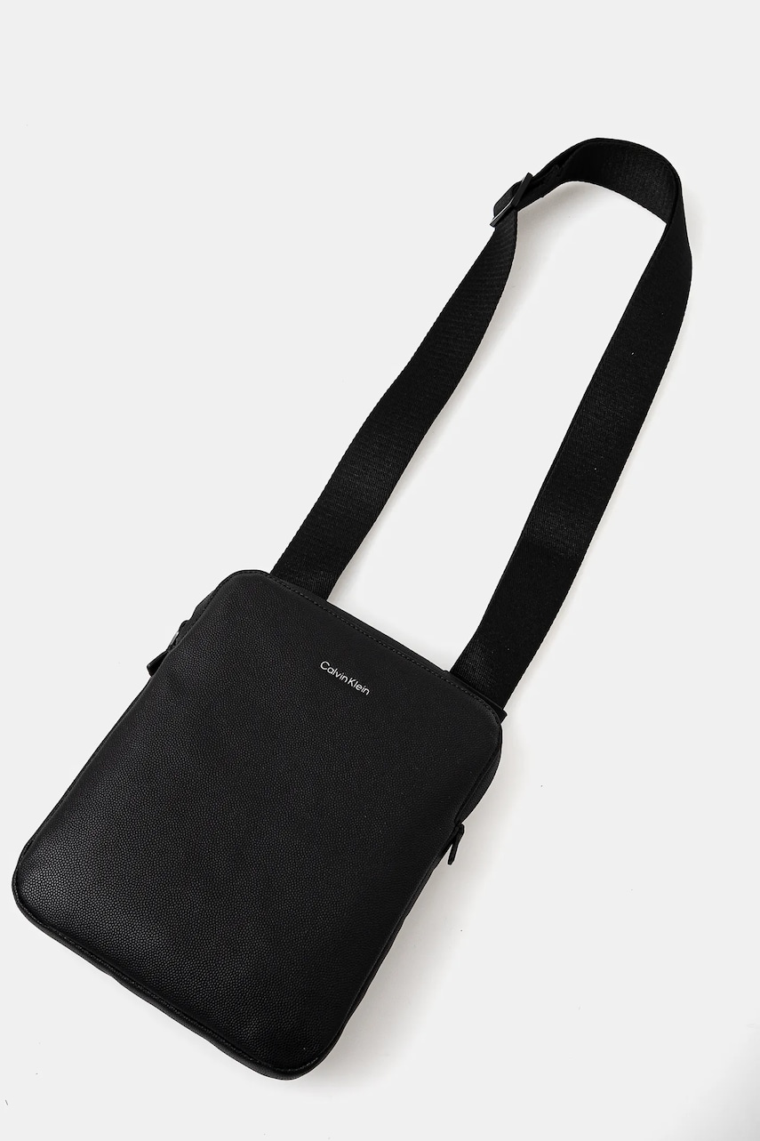 Сумка Calvin Klein цвет чёрный K50K512767 Сумка Calvin Klein цвет чёрный K50K512767