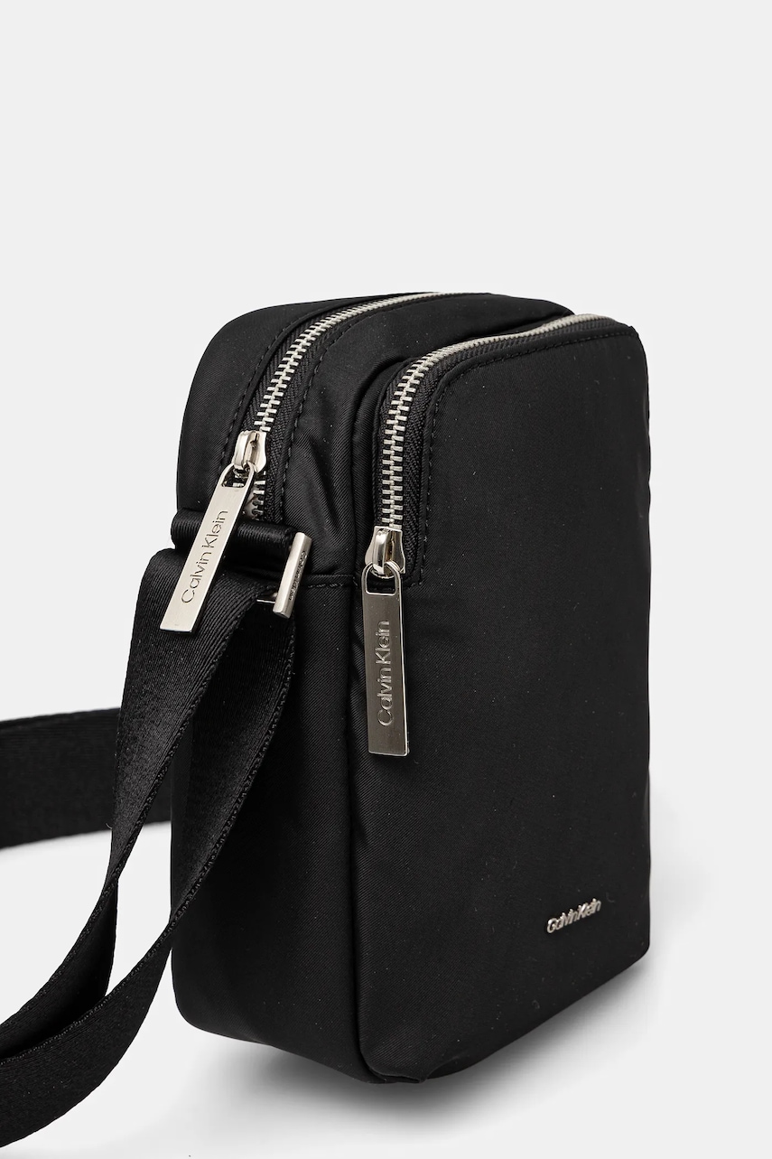 Сумка Calvin Klein цвет чёрный K50K512888 Сумка Calvin Klein цвет чёрный K50K512888