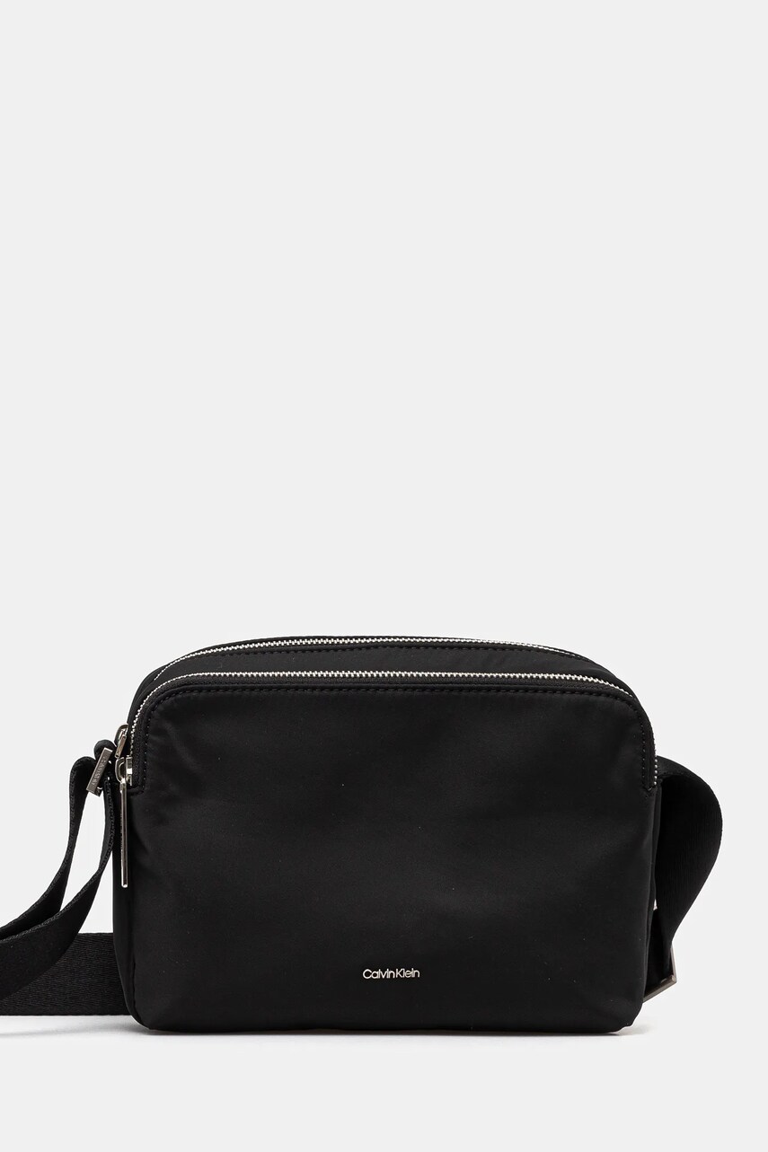 Levně Ledvinka Calvin Klein černá barva, K50K512912