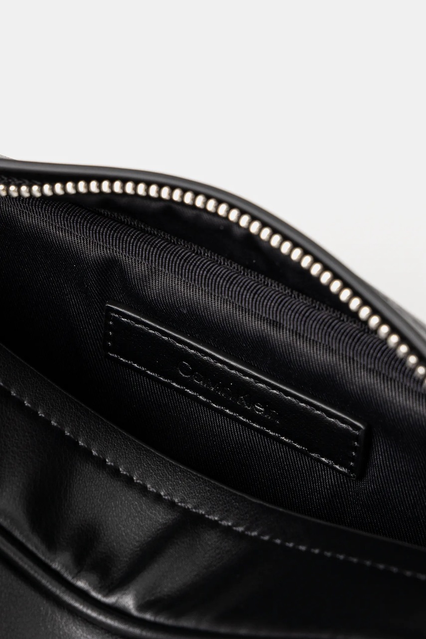 Косметичка Calvin Klein колір чорний K50K512951 