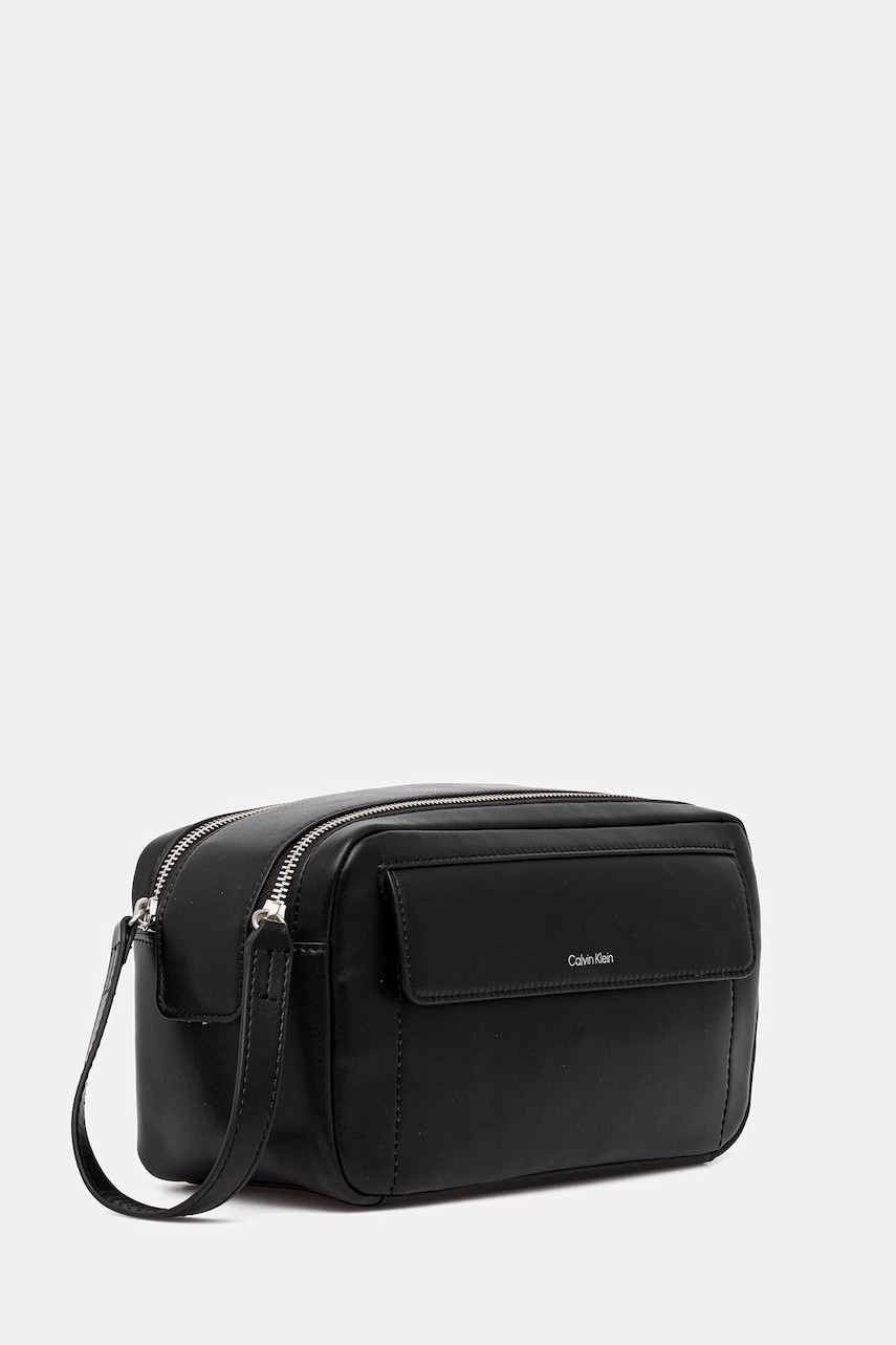 Косметичка Calvin Klein цвет чёрный K50K513039 Косметичка Calvin Klein цвет чёрный K50K513039
