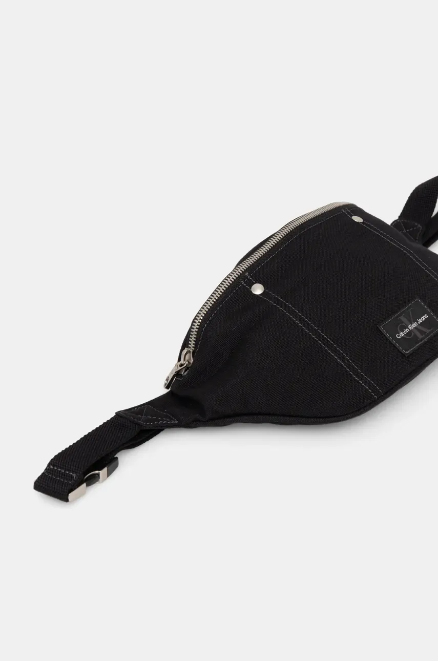 Сумка на пояс Calvin Klein Jeans цвет чёрный LV04G3027G Сумка на пояс Calvin Klein Jeans цвет чёрный LV04G3027G
