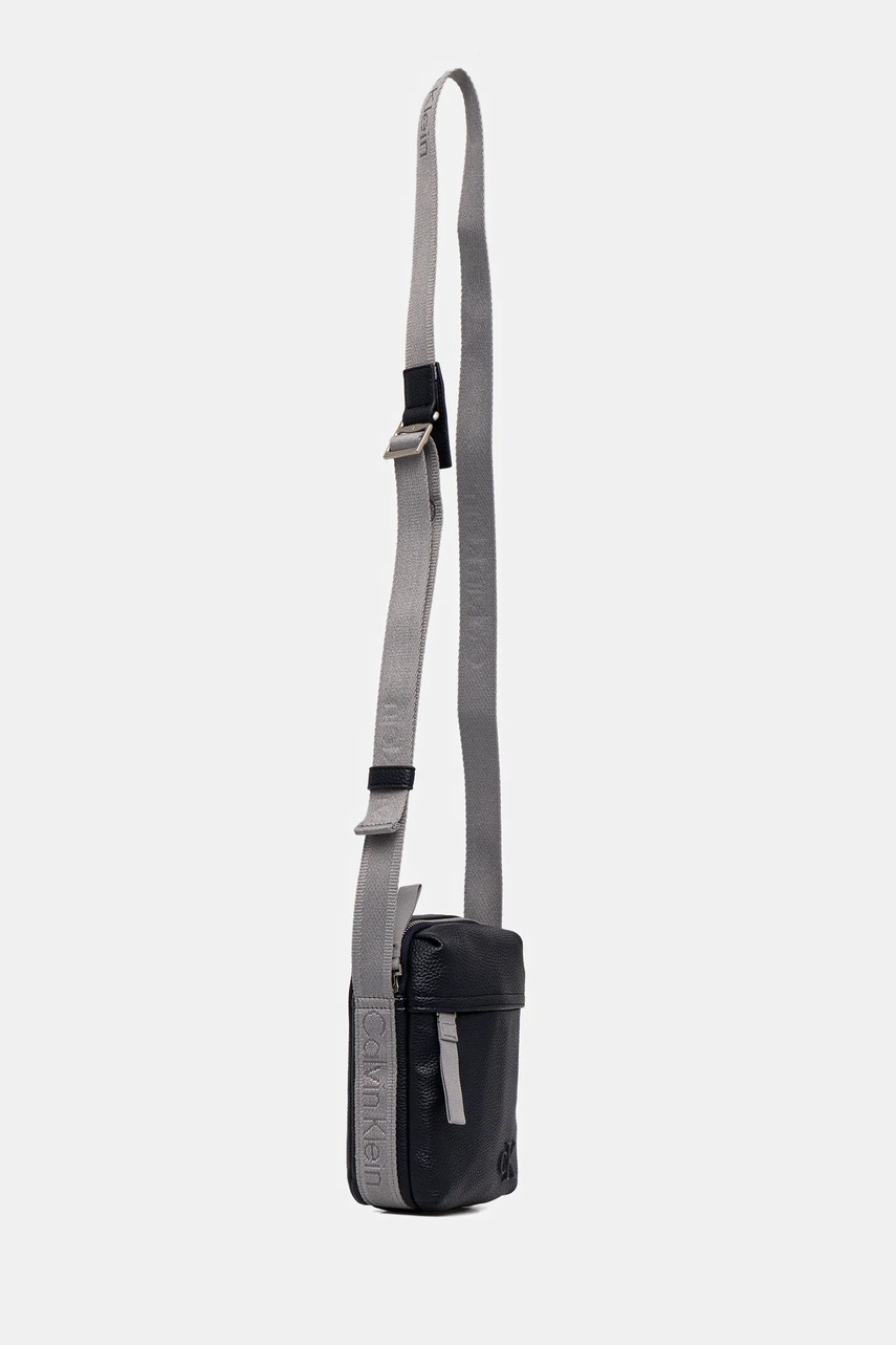Сумка Calvin Klein Jeans цвет чёрный LV04G3080G Сумка Calvin Klein Jeans цвет чёрный LV04G3080G