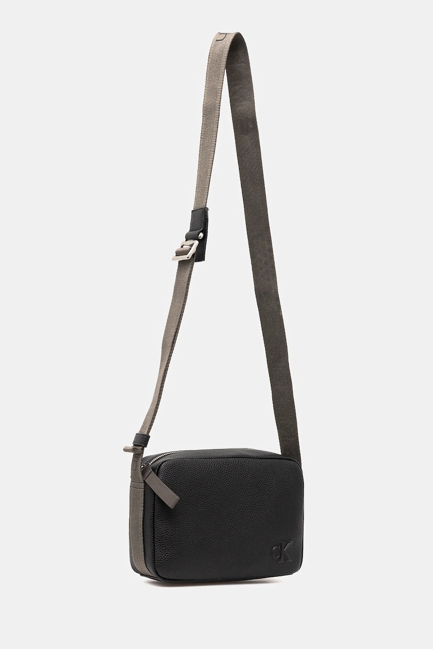 Сумочка Calvin Klein Jeans цвет чёрный LV04G3081G Сумочка Calvin Klein Jeans цвет чёрный LV04G3081G