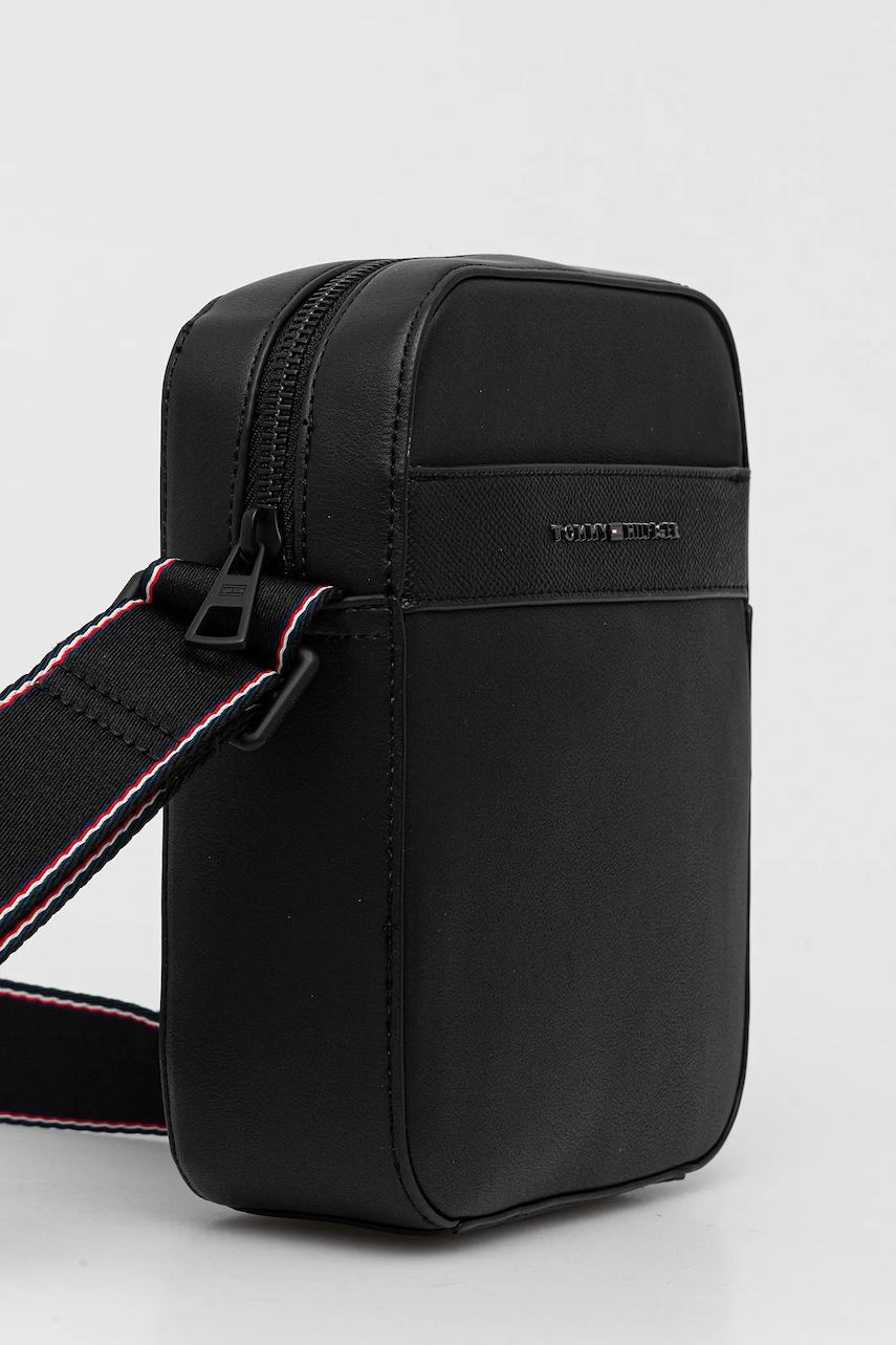 Сумка Tommy Hilfiger цвет чёрный AM0AM13224 Сумка Tommy Hilfiger цвет чёрный AM0AM13224