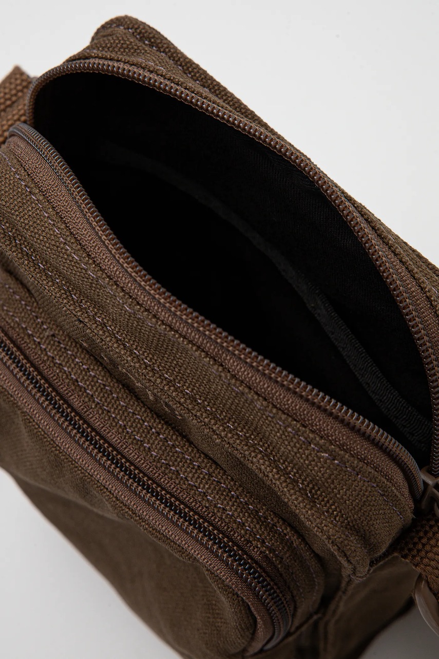 Σακίδιο Levi's χρώμα: καφέ, 000IN-0010 φωτογραφία