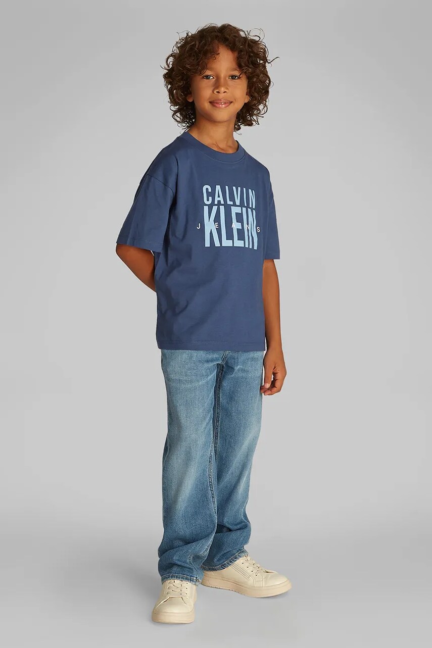 Calvin Klein Jeans gyerek pamut póló sötétkék, nyomott mintás, IB0IB02448 akciós termékkép 1