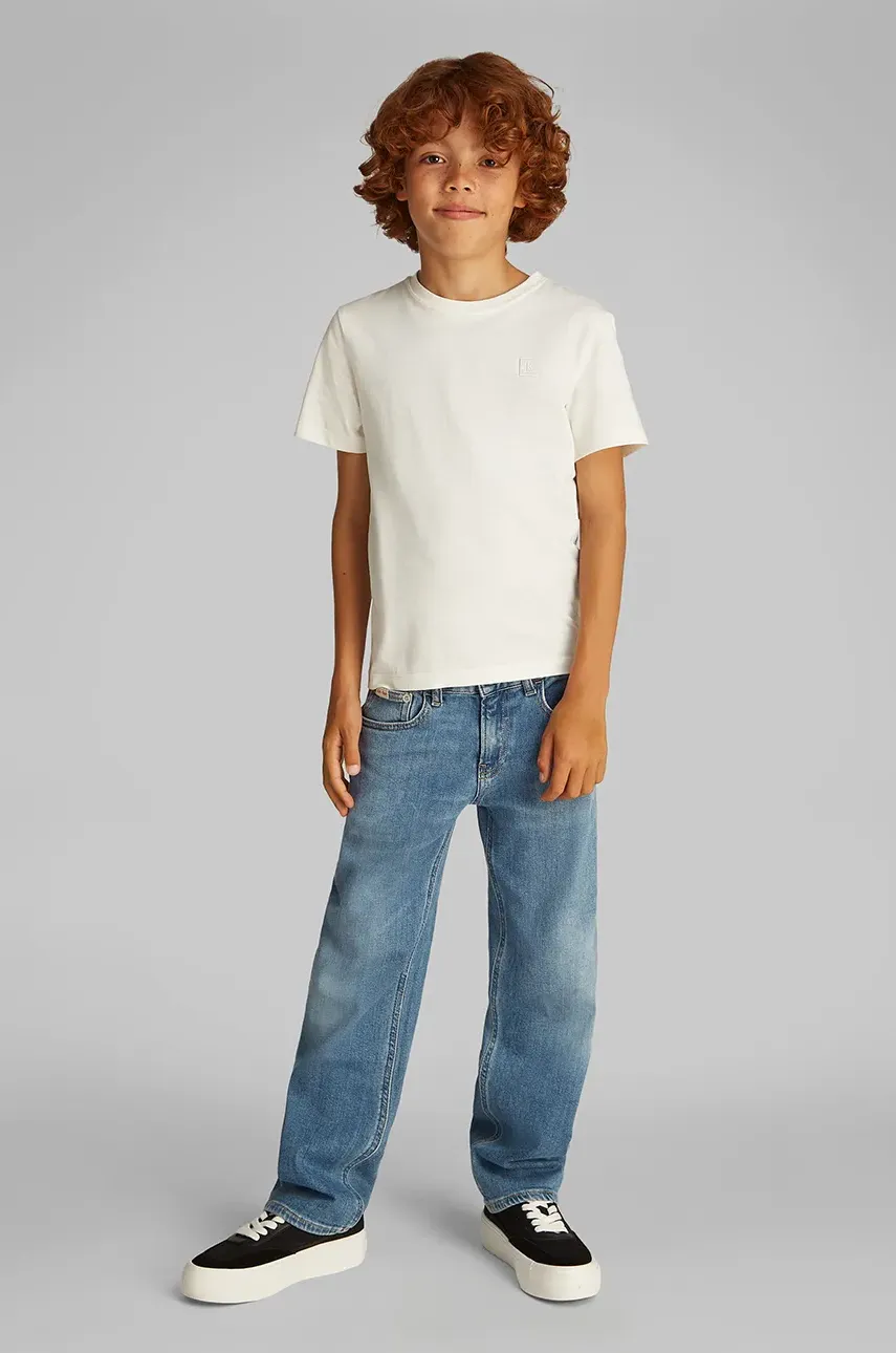 Levně Dětské bavlněné tričko Calvin Klein Jeans bílá barva, IB0IB02451