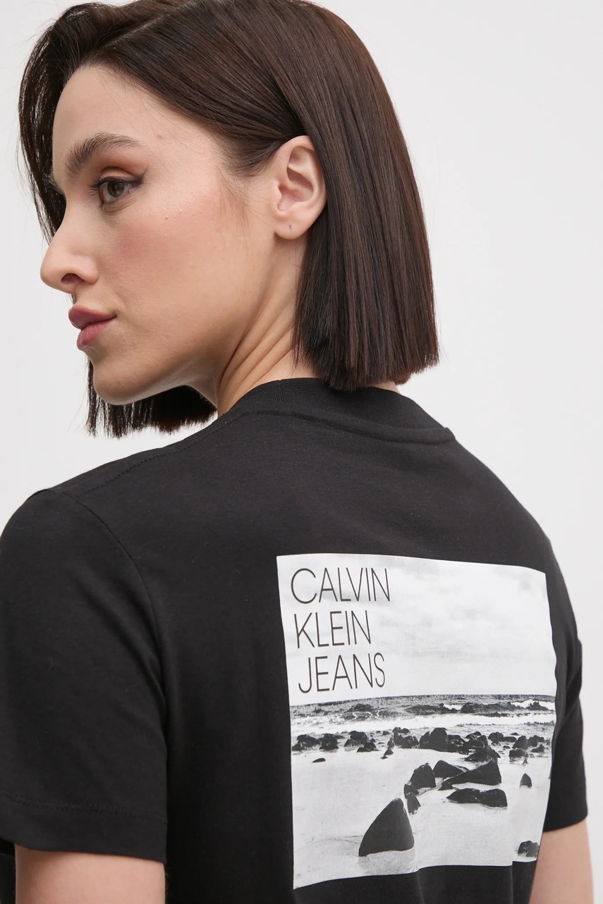 

Памучна тениска Calvin Klein Jeans в черно J20J224986, Черен