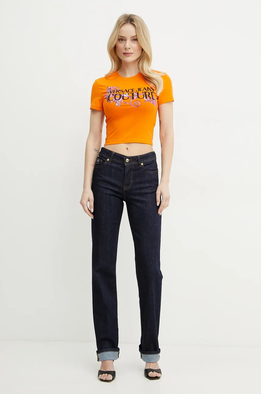Футболка Versace Jeans Couture женская цвет красный 78HAHC05 CJ02C Футболка Versace Jeans Couture женская цвет красный 78HAHC05 CJ02C