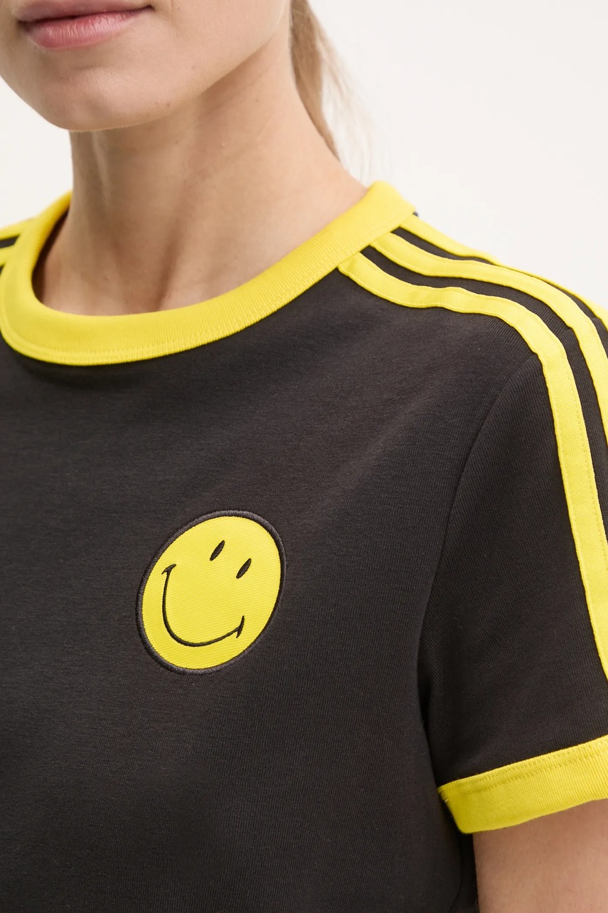 Μπλουζάκι adidas Originals X Smiley χρώμα: μαύρο, JD2738 φωτογραφία