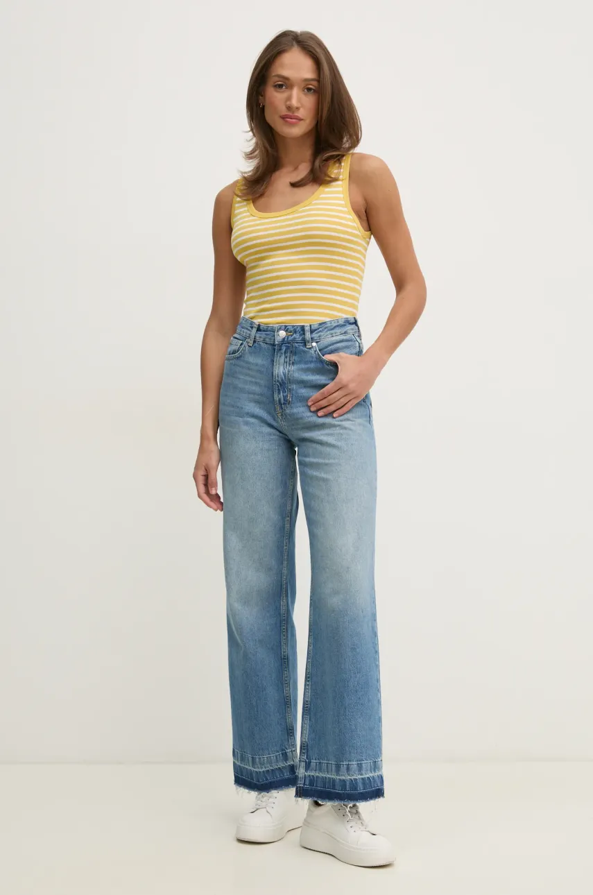 Хлопковый топ United Colors of Benetton цвет жёлтый 30YSDH010 Хлопковый топ United Colors of Benetton цвет жёлтый 30YSDH010