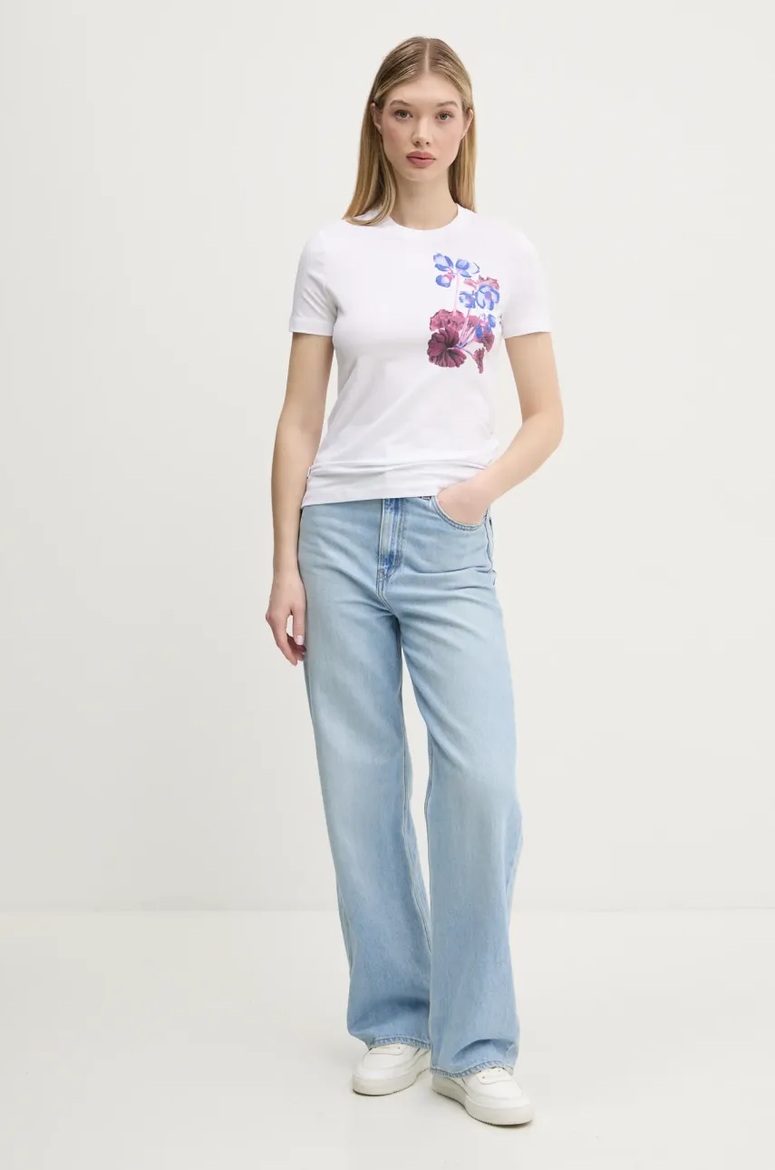 Футболка Desigual BOTANICAL LA женская цвет белый 25SWTK48 Футболка Desigual BOTANICAL LA женская цвет белый 25SWTK48