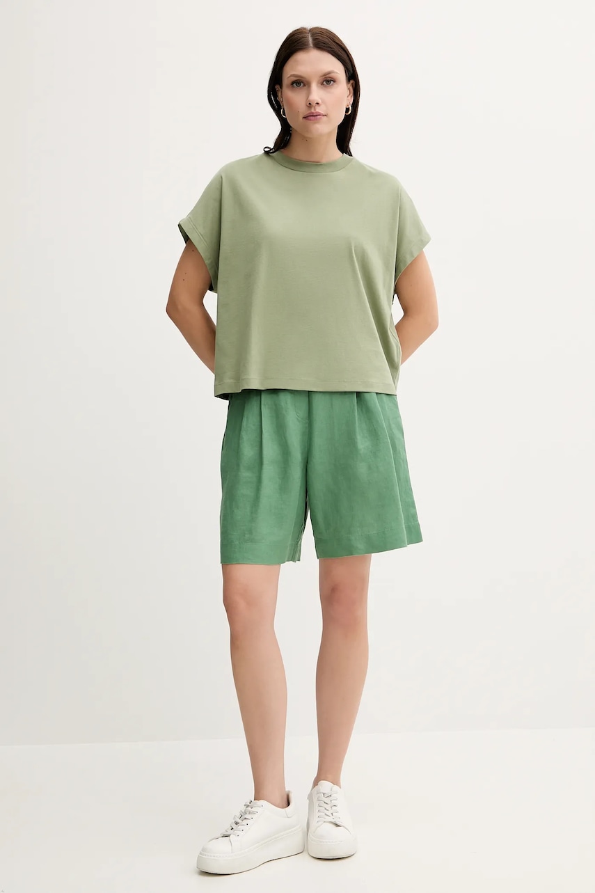 Хлопковая футболка United Colors of Benetton цвет зелёный 3096D1071 Хлопковая футболка United Colors of Benetton цвет зелёный 3096D1071