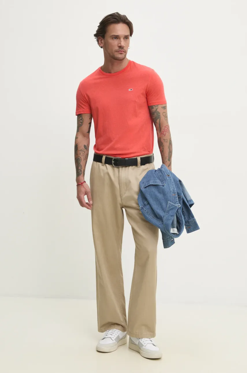Футболка Tommy Jeans мужская цвет оранжевый однотонная DM0DM20363 Футболка Tommy Jeans мужская цвет оранжевый однотонная DM0DM20363